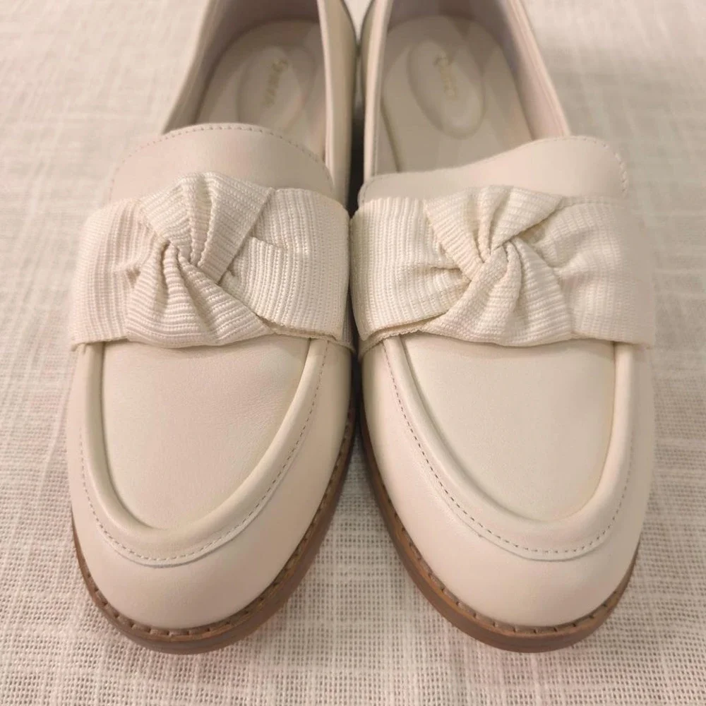 Quince Italian Leather Bow Penny Loafer - Bone/ Size 8 - Picture 3 of 9